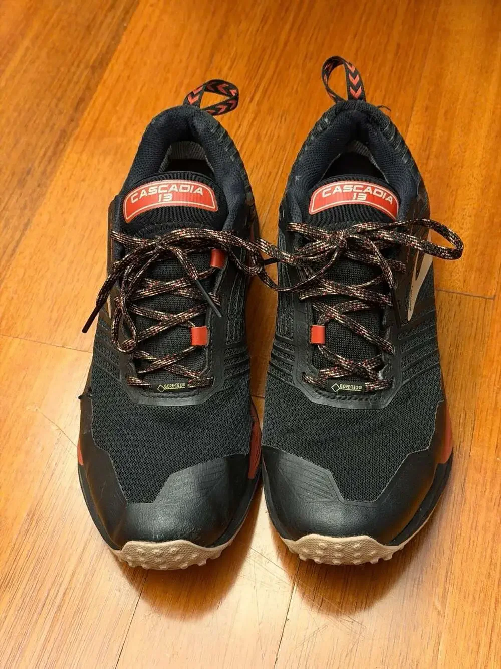 Brooks Cascadia 13 Gore-Tex Waterproof Trail Running Shoe Black Sz 9.5